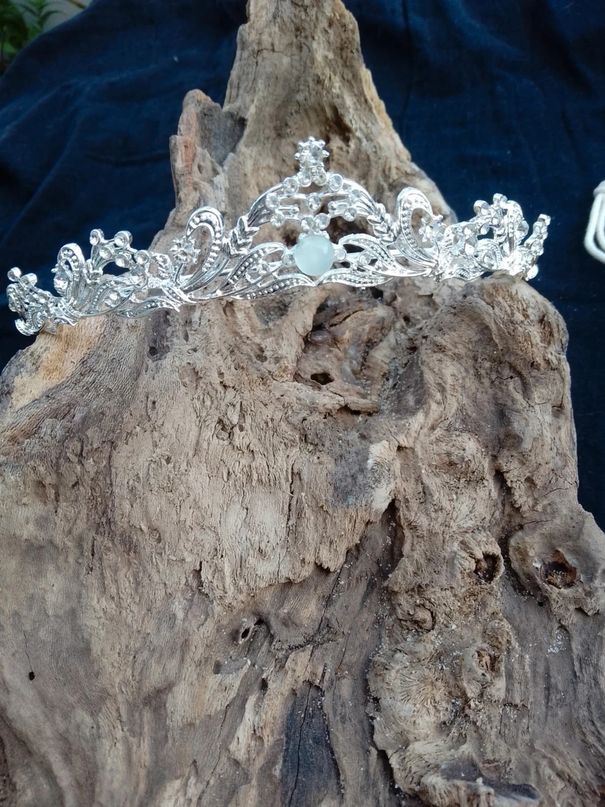 Silver crown with natural aqua cacholong stone – photo 2